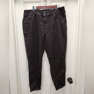 NWT Torrid DENIM Jeggings 22R